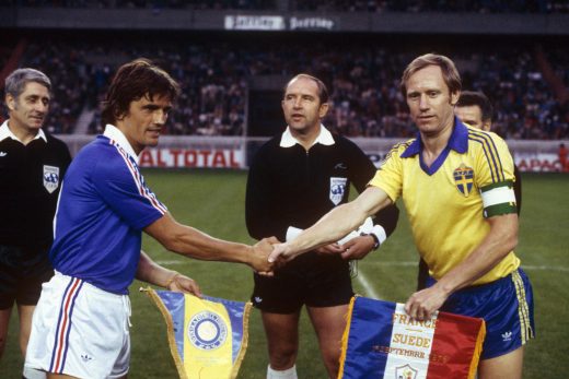 FOOT - ELIMINATOIRES EURO 1980 - 1978 michel (henri) nordqvist (bjorn) palotai (karoly) -arbitre- *** Local Caption ***
